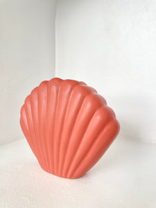 CORAL SHELL VASE