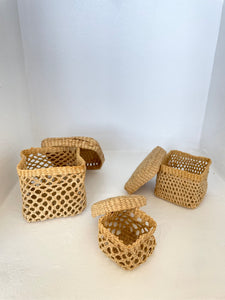 MINI STACKABLE VINTAGE BASKETS