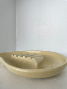 LARGE CREAMY ASHTRAY