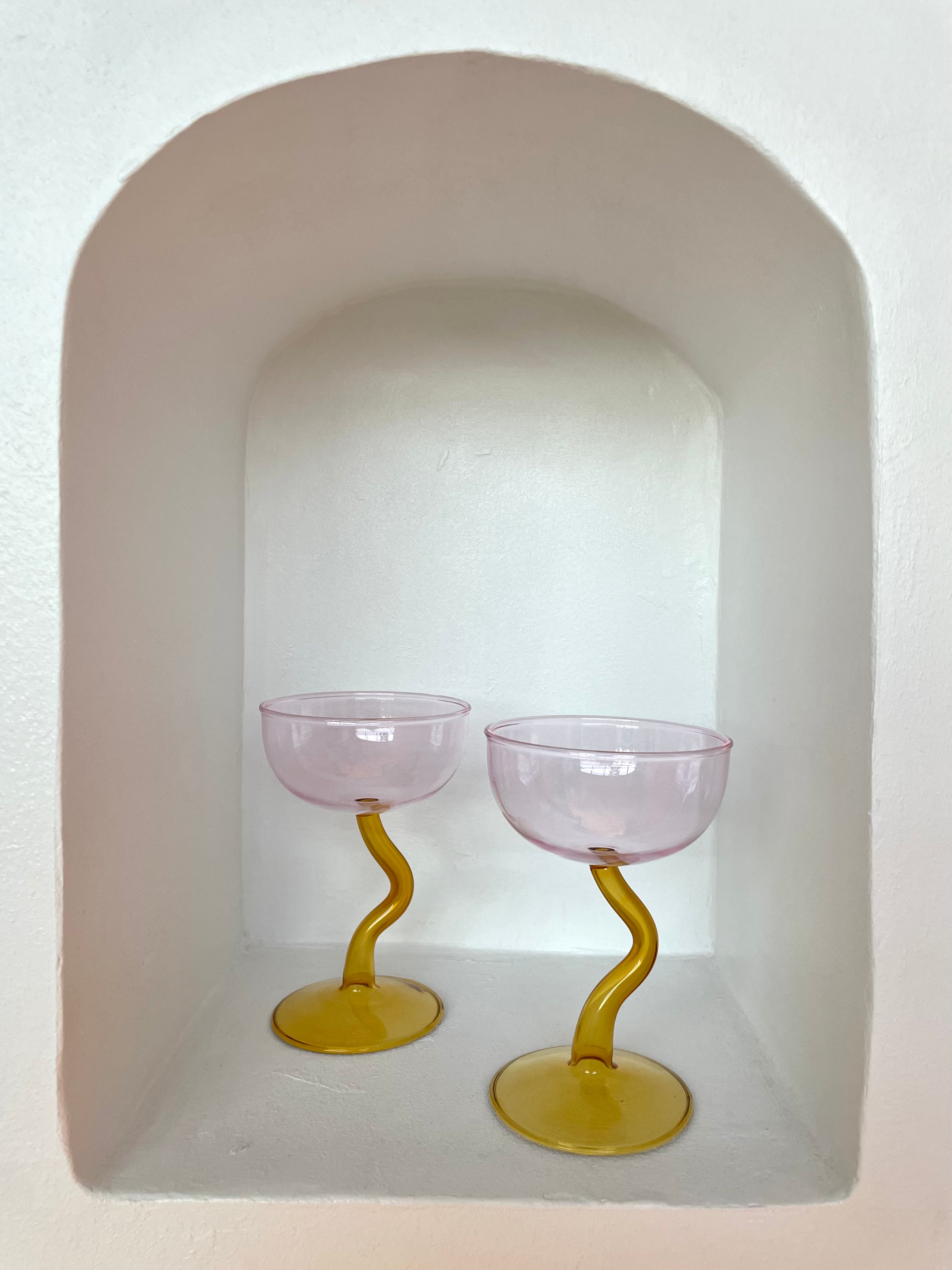 WAVY STEM COCKTAIL GLASSES – Ri-Ri-Ku