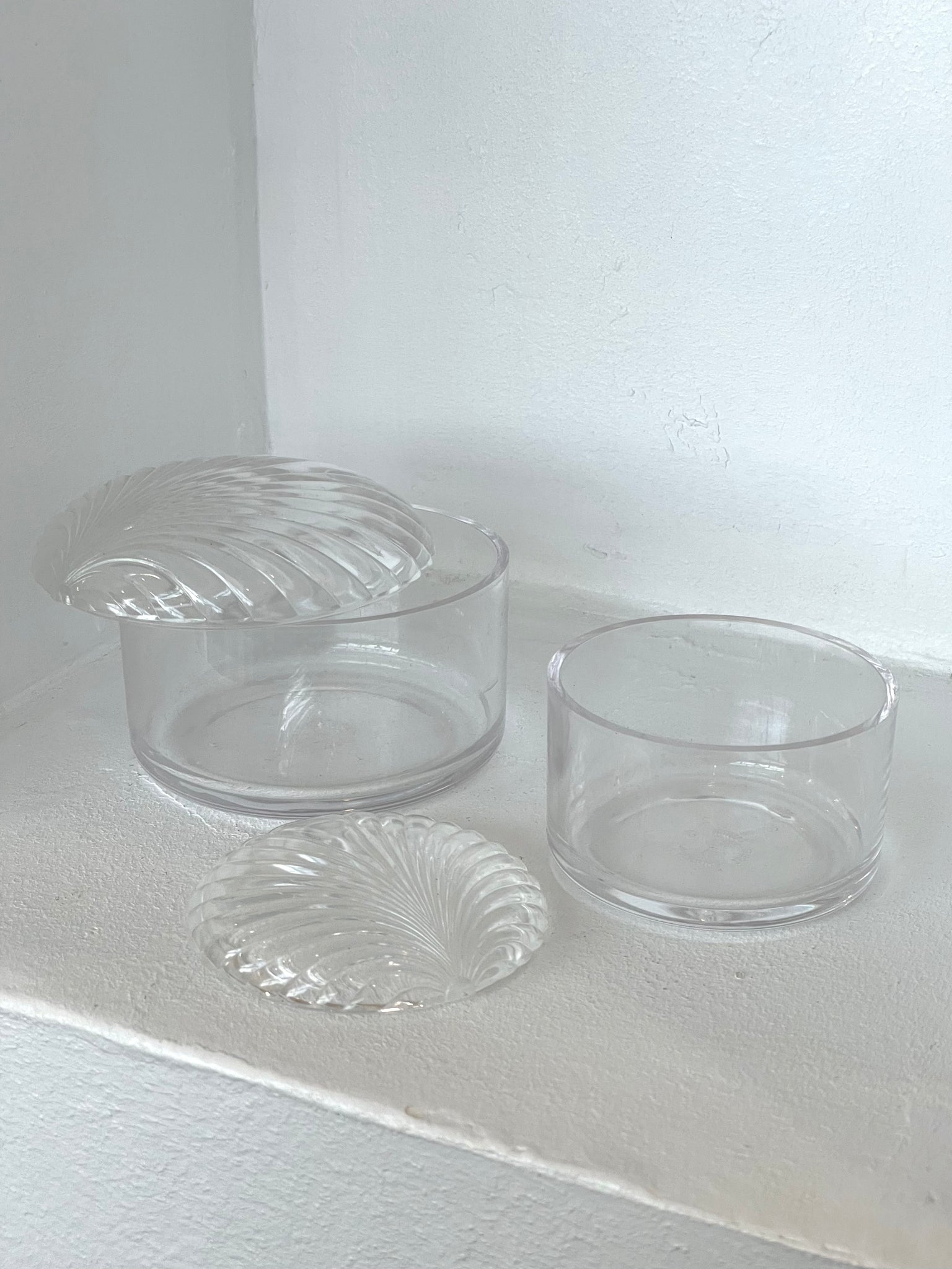 ACRYLIC NESTING SHELLS