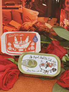 TINNED "FISH" CANDLE - SMOKED ROSE WATER