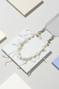 PEARL + BOW WRISTLET